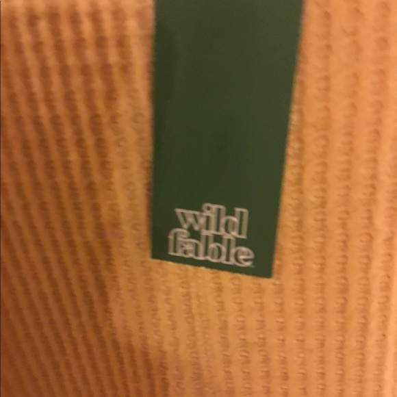 Top by wild fable - Picture 3 of 5